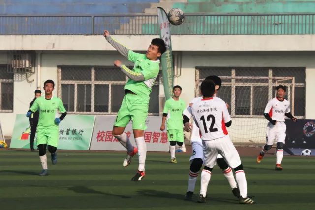 伊朗总统在上合峰会的言辞变化揭示国家内部复杂局势